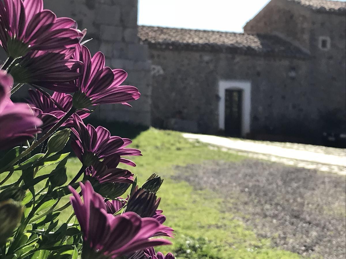 La Ferula Bed and Breakfast Scillato  Εξωτερικό φωτογραφία