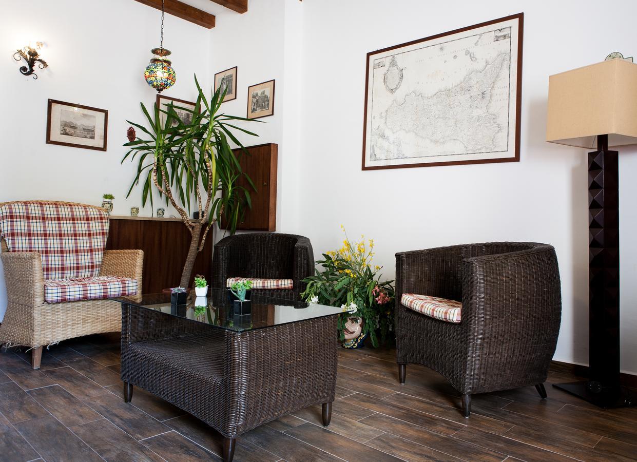 La Ferula Bed and Breakfast Scillato  Εξωτερικό φωτογραφία
