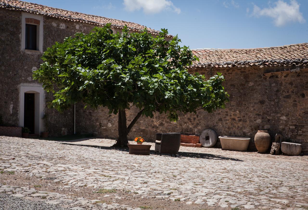 La Ferula Bed and Breakfast Scillato  Εξωτερικό φωτογραφία