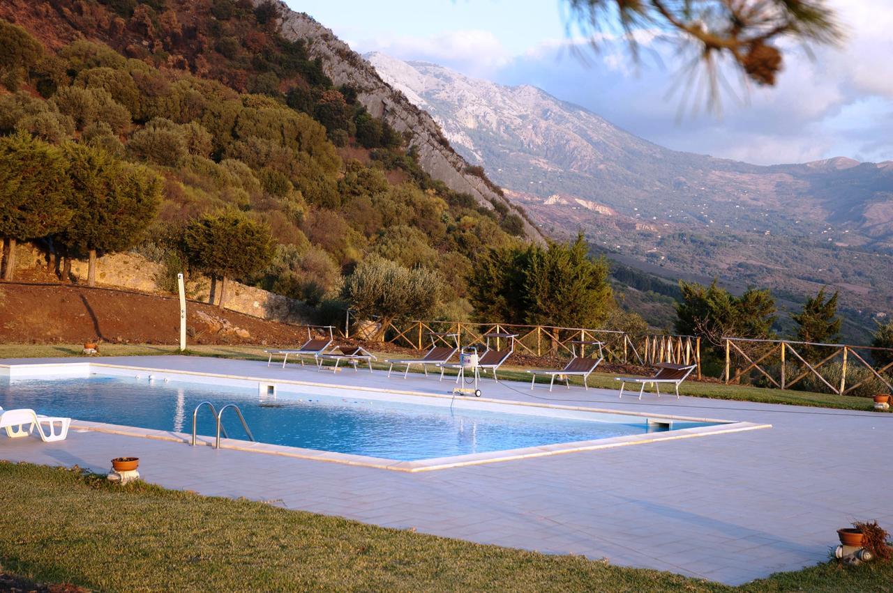 La Ferula Bed and Breakfast Scillato  Εξωτερικό φωτογραφία