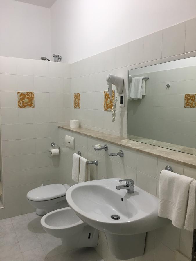 La Ferula Bed and Breakfast Scillato  Εξωτερικό φωτογραφία